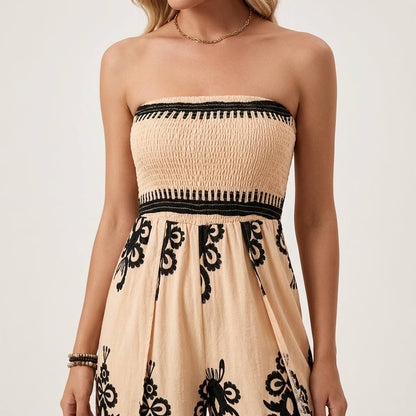 Apricot strapless wide-leg jumpsuit - Detail embroidery close-up